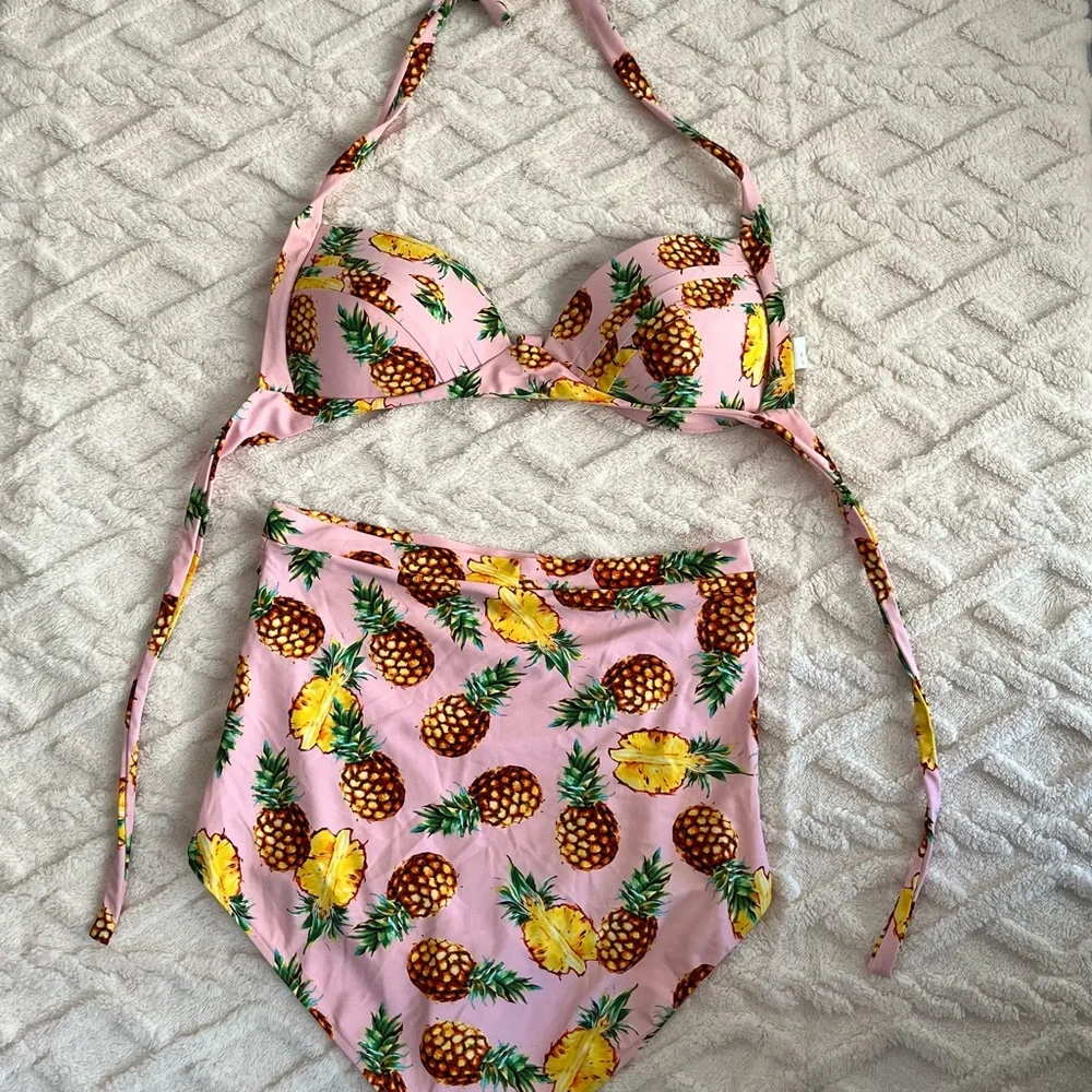 COCOSHIP Womens 2 Piece Swimsuit Size 4X Pink Yellow Pineapples. Beach Summer